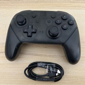 Genuine OEM Nintendo Switch Pro Wireless Controller HAC-013, Black TESTED/WORKS